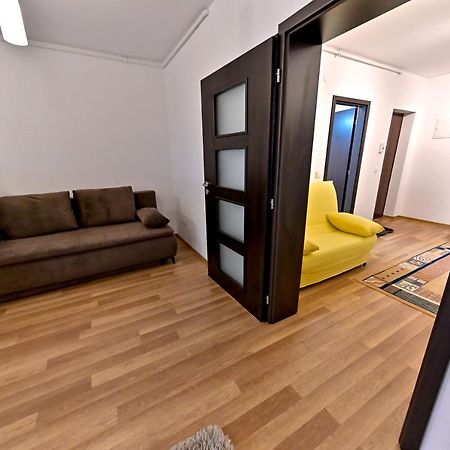 Terezianum Apartments, Free Parking Sibiu Exteriör bild