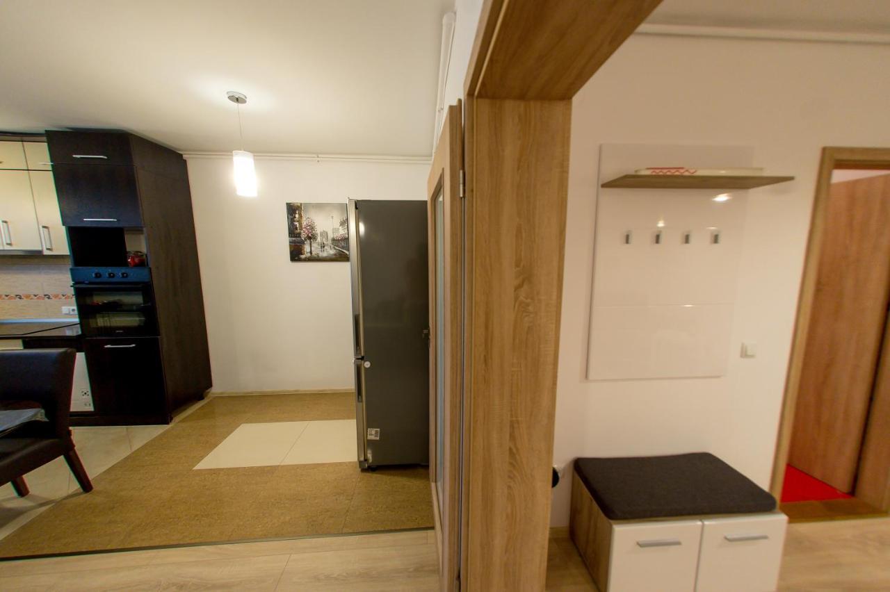 Terezianum Apartments, Free Parking Sibiu Exteriör bild
