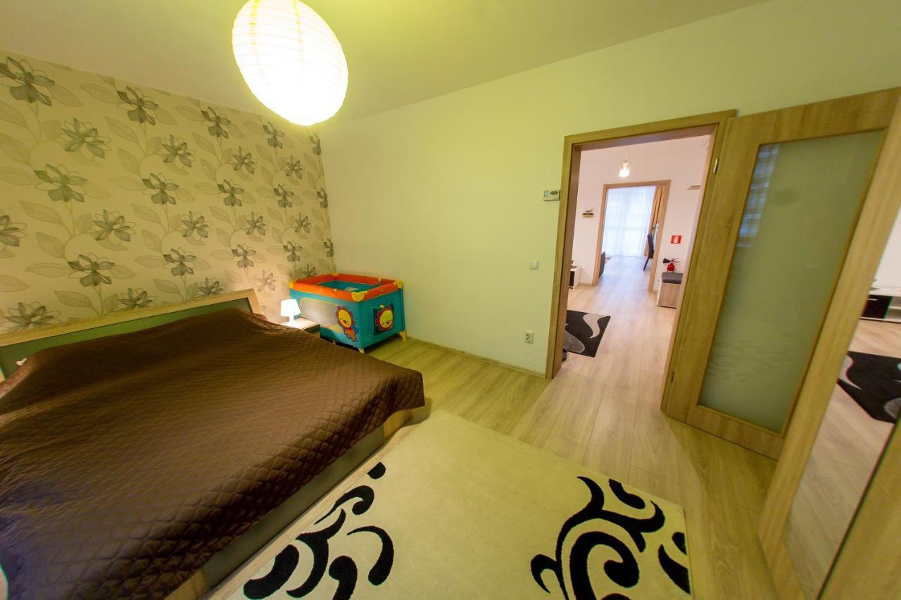 Terezianum Apartments, Free Parking Sibiu Exteriör bild
