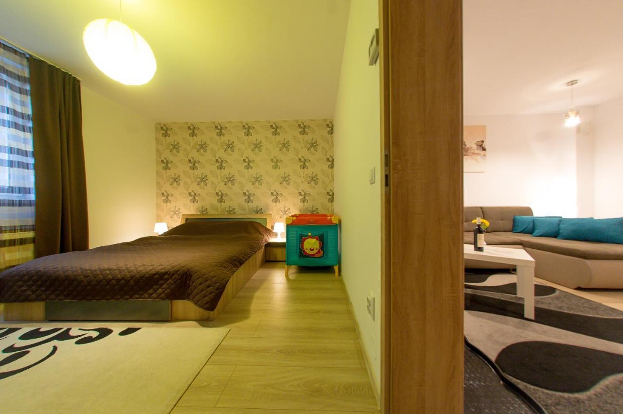 Terezianum Apartments, Free Parking Sibiu Exteriör bild