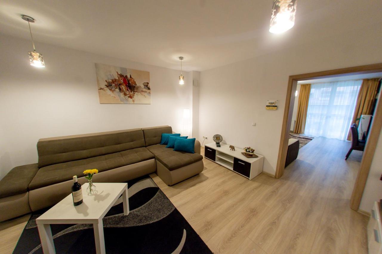 Terezianum Apartments, Free Parking Sibiu Exteriör bild