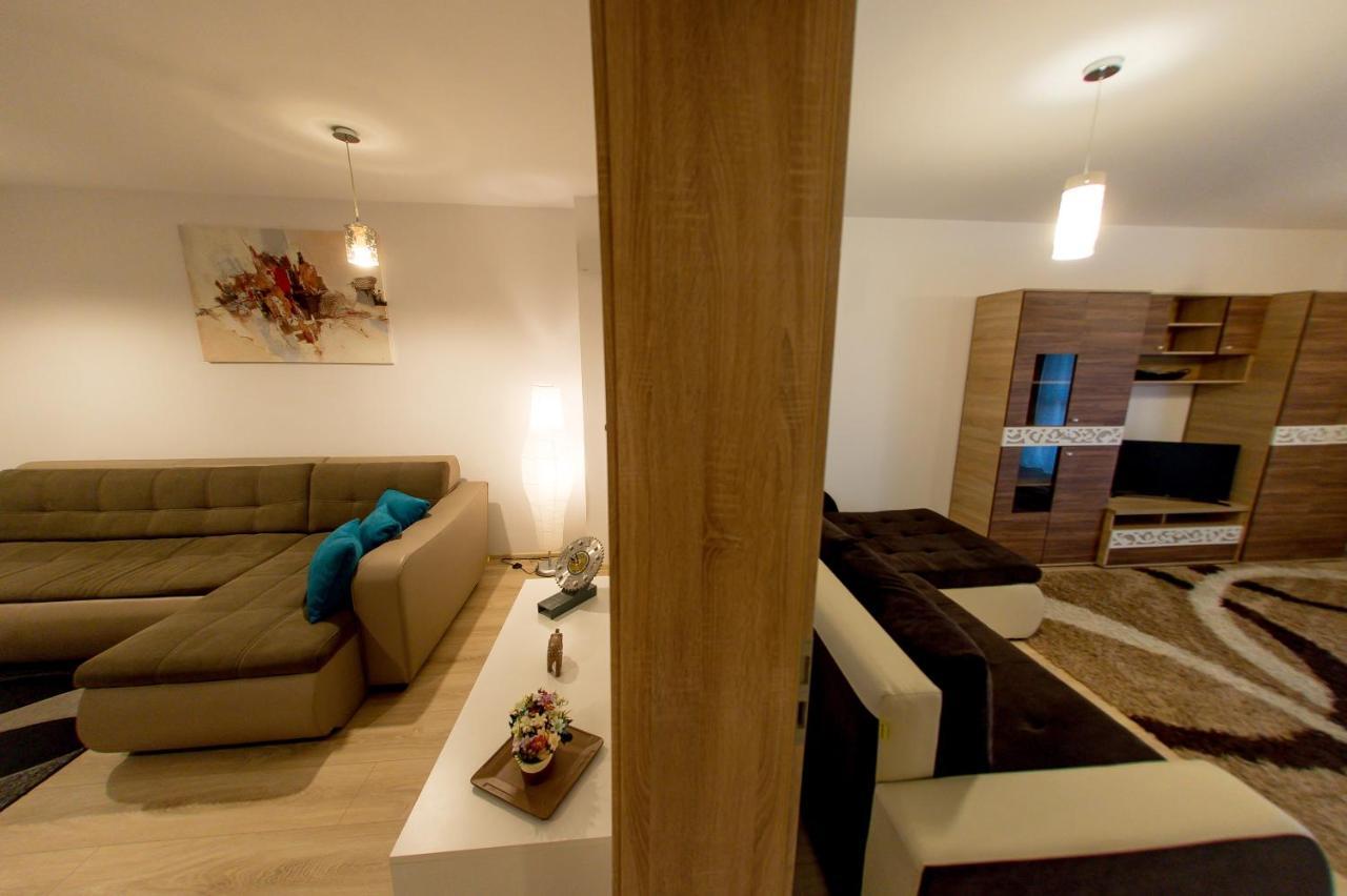 Terezianum Apartments, Free Parking Sibiu Exteriör bild