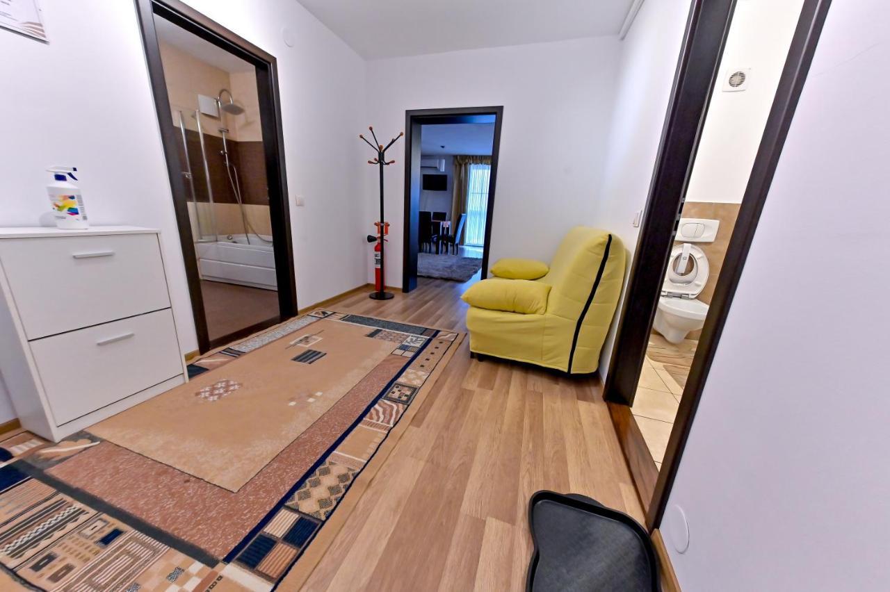 Terezianum Apartments, Free Parking Sibiu Exteriör bild