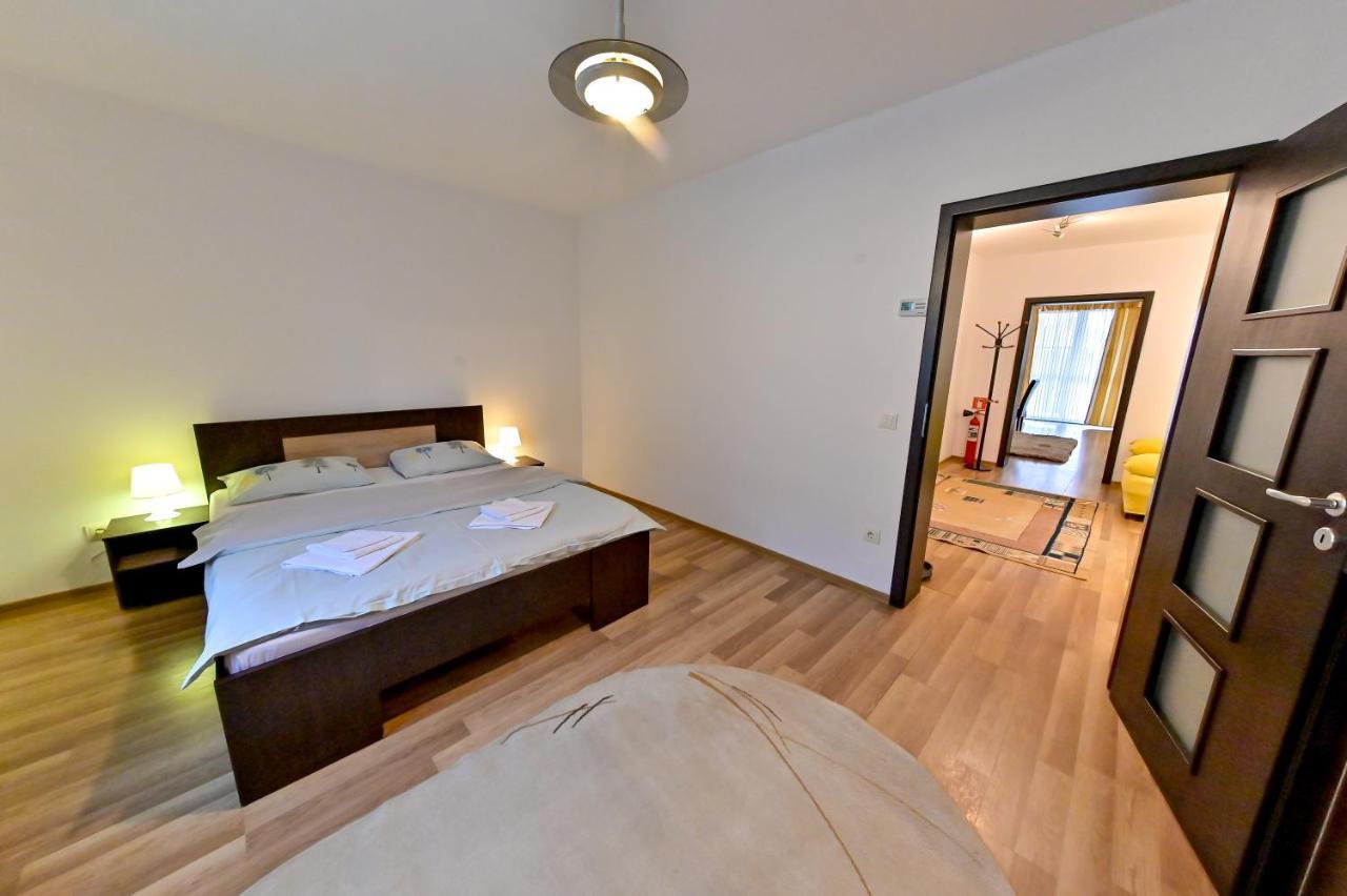 Terezianum Apartments, Free Parking Sibiu Exteriör bild