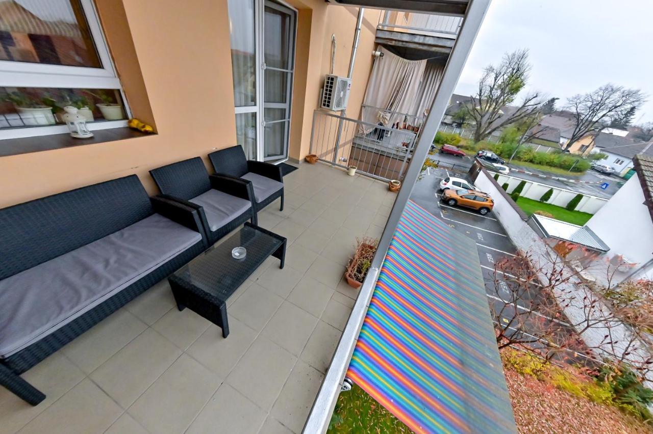 Terezianum Apartments, Free Parking Sibiu Exteriör bild