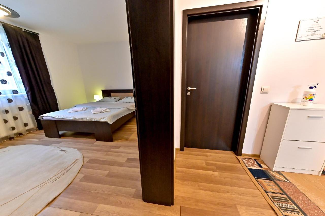 Terezianum Apartments, Free Parking Sibiu Exteriör bild
